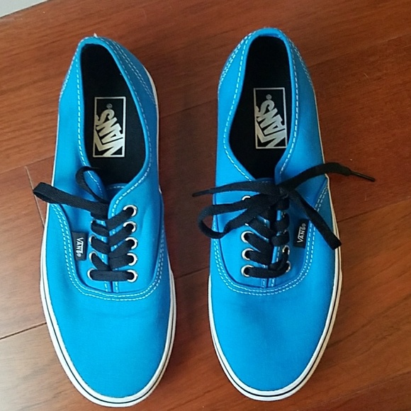 ocean blue vans